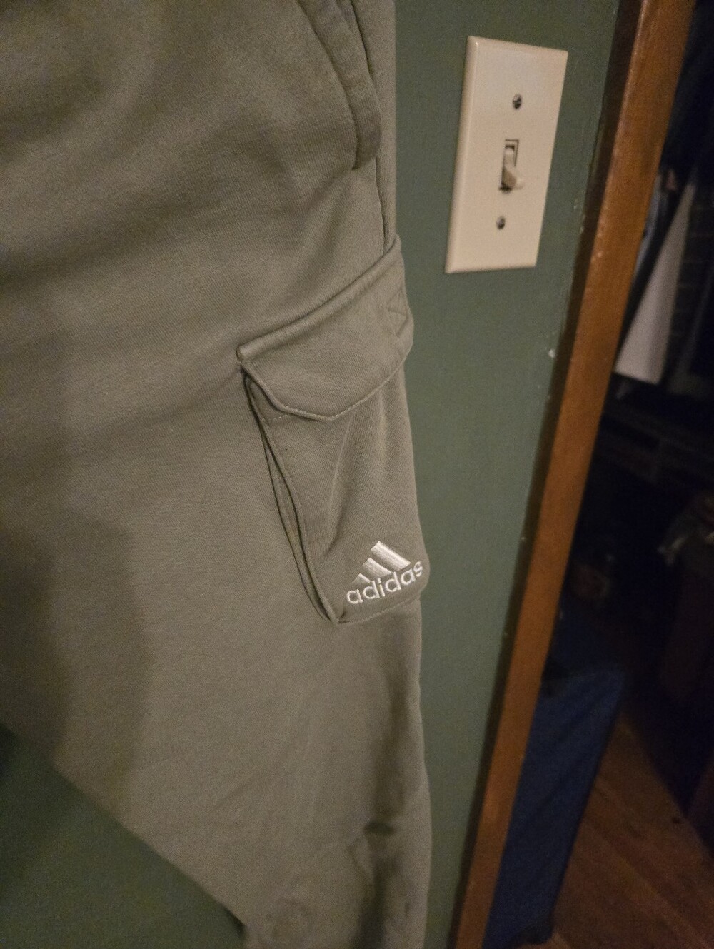 adidas Cargo Sweats in Olive, Size Youth Large